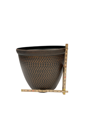16" Ernie Planter with Copper Wash